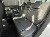 2018 Peugeot 2008 2008 Allure White SUV for sale, Japanese used car export - photo 18 of 23 | GULJI TRADERS