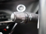 2022 Peugeot 2008 GT Pack Blue HDi Diesel Turbo White SUV for sale, Japanese used car export - photo 28 of 50 | GULJI TRADERS