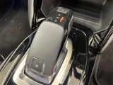 2021 Peugeot 2008 GT 2008 GT Red SUV for sale, Japanese used car export - photo 20 of 23 | GULJI TRADERS