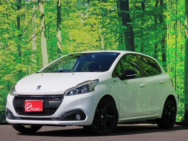2019 Peugeot 208 - photo 1 2019 Peugeot 208 Sedan for sale, Japanese used car export - photo 1 of 24 | GULJI TRADERS