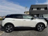 2019 Peugeot 3008 SUV for sale, Japanese used car export - photo 21 of 44 | GULJI TRADERS