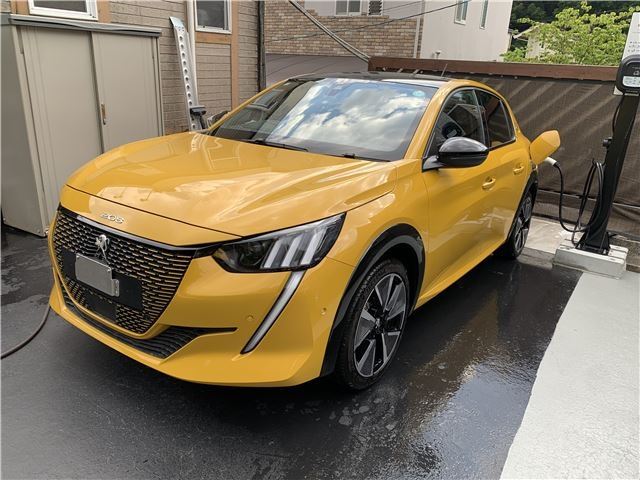2021 Peugeot E-208 GT Coupe for sale, Japanese used car export - photo 1 of 18 | GULJI TRADERS