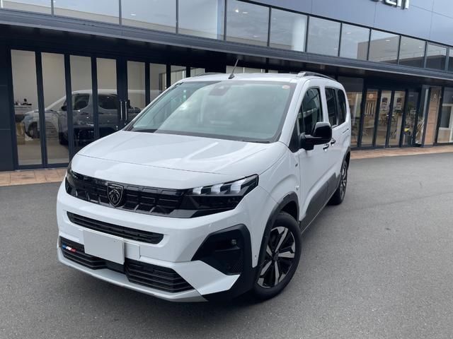 2025 Peugeot Rifter Long GT - photo 1 2025 Peugeot Rifter Long GT Van for sale, Japanese used car export - photo 1 of 9 | GULJI TRADERS