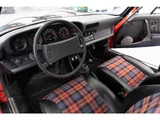 1977 Porsche 911 Red Coupe for sale, Japanese used car export - photo 62 of 80 | GULJI TRADERS