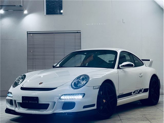 2005 Porsche 911 - photo 1 2005 Porsche 911 White Coupe for sale, Japanese used car export - photo 1 of 77 | GULJI TRADERS