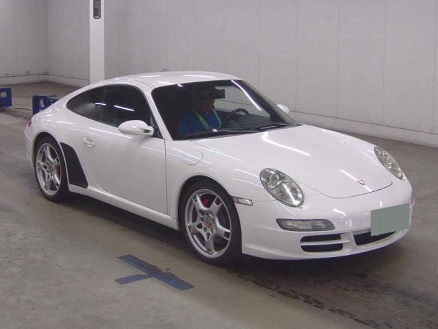 2005 Porsche 911 Sport - photo 1 2005 Porsche 911 Sport White Coupe for sale, Japanese used car export | GULJI TRADERS
