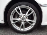 2010 Porsche 911 Carrera 4 PDK 4WD White Coupe for sale, Japanese used car export - photo 18 of 24 | GULJI TRADERS