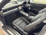 2018 Porsche 911 Carrera PDK White Coupe for sale, Japanese used car export - photo 29 of 59 | GULJI TRADERS