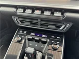 2020 Porsche 911 Carrera PDK Orange Coupe for sale, Japanese used car export - photo 24 of 65 | GULJI TRADERS