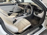 2024 Porsche 911 911 Carrera 4 Targa White Coupe for sale, Japanese used car export - photo 24 of 56 | GULJI TRADERS