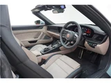 2026 Porsche 911 911 Targa 4 GTS Green Coupe for sale, Japanese used car export - photo 33 of 79 | GULJI TRADERS
