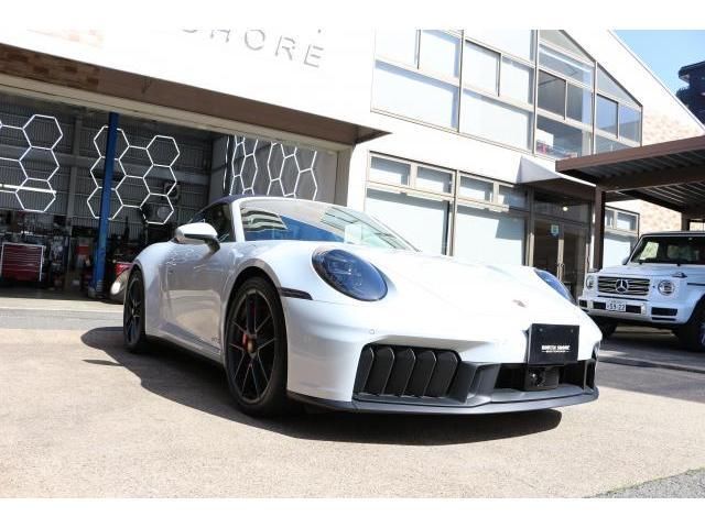 2026 Porsche 911 911 Targa 4 GTS - photo 1 2026 Porsche 911 911 Targa 4 GTS Other Coupe for sale, Japanese used car export - photo 1 of 9 | GULJI TRADERS