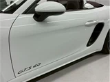 2024 Porsche Boxster Coupe for sale, Japanese used car export - photo 70 of 80 | GULJI TRADERS