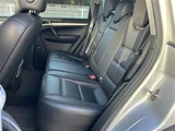 2005 Porsche Cayenne 4WD SUV for sale, Japanese used car export - photo 16 of 24 | GULJI TRADERS