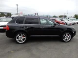 2005 Porsche Cayenne Turbo 4WD SUV for sale, Japanese used car export - photo 5 of 20 | GULJI TRADERS