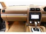 2007 Porsche Cayenne 3.6 4WD SUV for sale, Japanese used car export - photo 41 of 67 | GULJI TRADERS