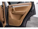 2007 Porsche Cayenne 3.6 4WD SUV for sale, Japanese used car export - photo 64 of 67 | GULJI TRADERS