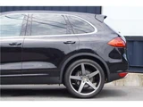 2010 Porsche Cayenne Base SUV for sale, Japanese used car export - photo 40 of 72 | GULJI TRADERS