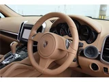 2010 Porsche Cayenne SUV for sale, Japanese used car export - photo 23 of 30 | GULJI TRADERS