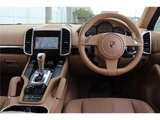 2010 Porsche Cayenne SUV for sale, Japanese used car export - photo 24 of 30 | GULJI TRADERS