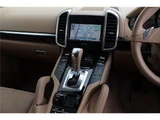 2010 Porsche Cayenne SUV for sale, Japanese used car export - photo 25 of 30 | GULJI TRADERS