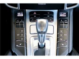 2010 Porsche Cayenne Turbo SUV for sale, Japanese used car export - photo 33 of 48 | GULJI TRADERS