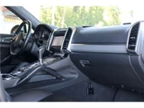 2010 Porsche Cayenne Turbo SUV for sale, Japanese used car export - photo 40 of 48 | GULJI TRADERS