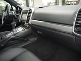 2010 Porsche Cayenne Turbo SUV for sale, Japanese used car export - photo 15 of 30 | GULJI TRADERS