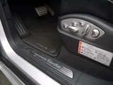 2010 Porsche Cayenne Turbo SUV for sale, Japanese used car export - photo 19 of 30 | GULJI TRADERS