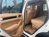 2011 Porsche Cayenne S Hybrid 4WD SUV for sale, Japanese used car export - photo 18 of 29 | GULJI TRADERS