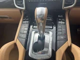 2011 Porsche Cayenne S Hybrid 4WD SUV for sale, Japanese used car export - photo 21 of 29 | GULJI TRADERS