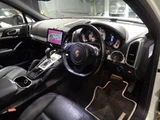 2011 Porsche Cayenne Base SUV for sale, Japanese used car export - photo 3 of 10 | GULJI TRADERS