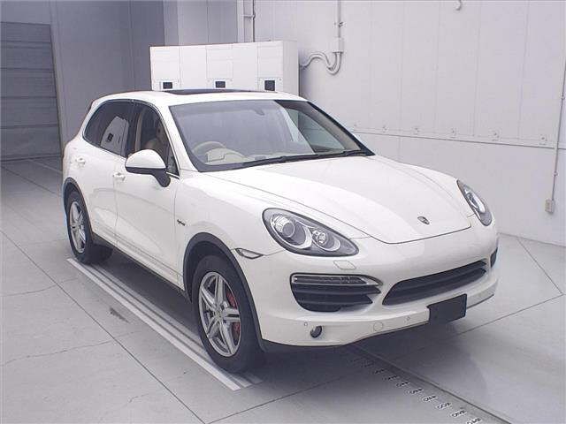 2011 Porsche Cayenne S Hybrid 4WD SUV for sale, Japanese used car export | GULJI TRADERS