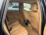 2012 Porsche Cayenne 3.6 4WD SUV for sale, Japanese used car export - photo 15 of 35 | GULJI TRADERS