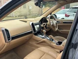 2012 Porsche Cayenne 3.6 4WD SUV for sale, Japanese used car export - photo 20 of 35 | GULJI TRADERS
