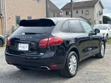 2012 Porsche Cayenne 3.6 4WD SUV for sale, Japanese used car export - photo 33 of 35 | GULJI TRADERS