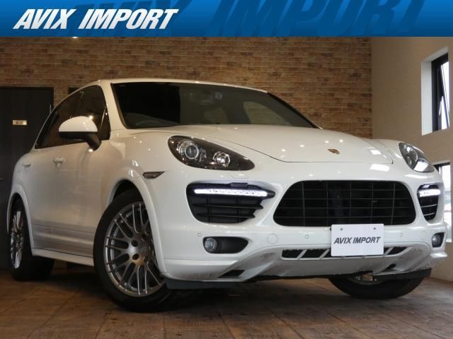 2012 Porsche Cayenne GTS - photo 1 2012 Porsche Cayenne GTS SUV for sale, Japanese used car export - photo 1 of 9 | GULJI TRADERS