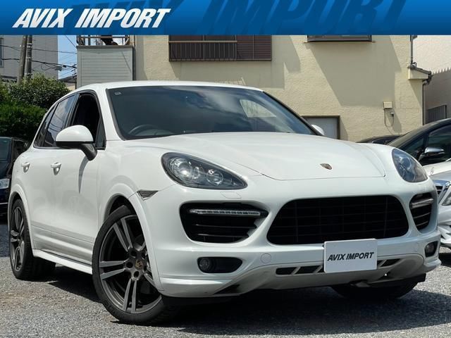 2012 Porsche Cayenne GTS - photo 1 2012 Porsche Cayenne GTS SUV for sale, Japanese used car export - photo 1 of 9 | GULJI TRADERS