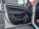 2013 Porsche Cayenne Base SUV for sale, Japanese used car export - photo 40 of 64 | GULJI TRADERS