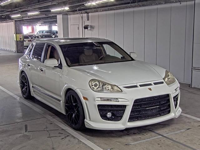2013 Porsche Cayenne SUV for sale, Japanese used car export - photo 1 of 3 | GULJI TRADERS
