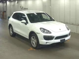 2013 Porsche Cayenne Hybrid SUV for sale, Japanese used car export - photo 1 of 3 | GULJI TRADERS