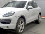 2013 Porsche Cayenne 4WD S Hybrid SUV for sale, Japanese used car export - photo 4 of 9 | GULJI TRADERS