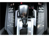 2014 Porsche Cayenne SUV for sale, Japanese used car export - photo 25 of 37 | GULJI TRADERS