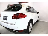 2014 Porsche Cayenne 4WD SUV for sale, Japanese used car export - photo 22 of 80 | GULJI TRADERS