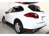 2014 Porsche Cayenne 4WD SUV for sale, Japanese used car export - photo 24 of 80 | GULJI TRADERS