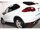 2014 Porsche Cayenne 4WD SUV for sale, Japanese used car export - photo 26 of 80 | GULJI TRADERS