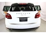 2014 Porsche Cayenne 4WD SUV for sale, Japanese used car export - photo 45 of 80 | GULJI TRADERS