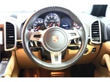 2014 Porsche Cayenne 4WD SUV for sale, Japanese used car export - photo 70 of 80 | GULJI TRADERS