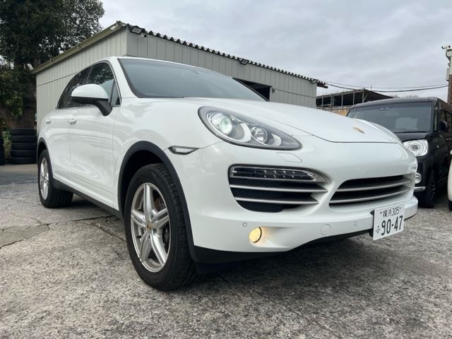 2014 Porsche Cayenne 4WD SUV for sale, Japanese used car export - photo 1 of 38 | GULJI TRADERS