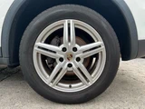 2014 Porsche Cayenne 4WD SUV for sale, Japanese used car export - photo 9 of 38 | GULJI TRADERS